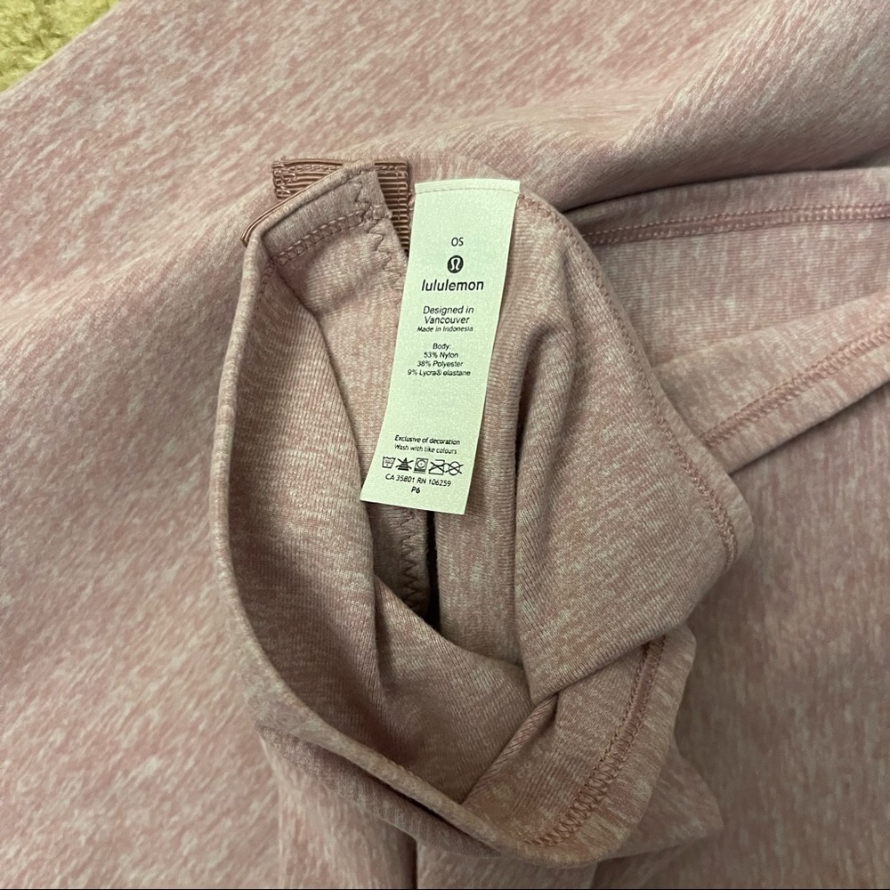 BNWT Lululemon Vinyasa Scarf *Rulu - Picture 4 of 8